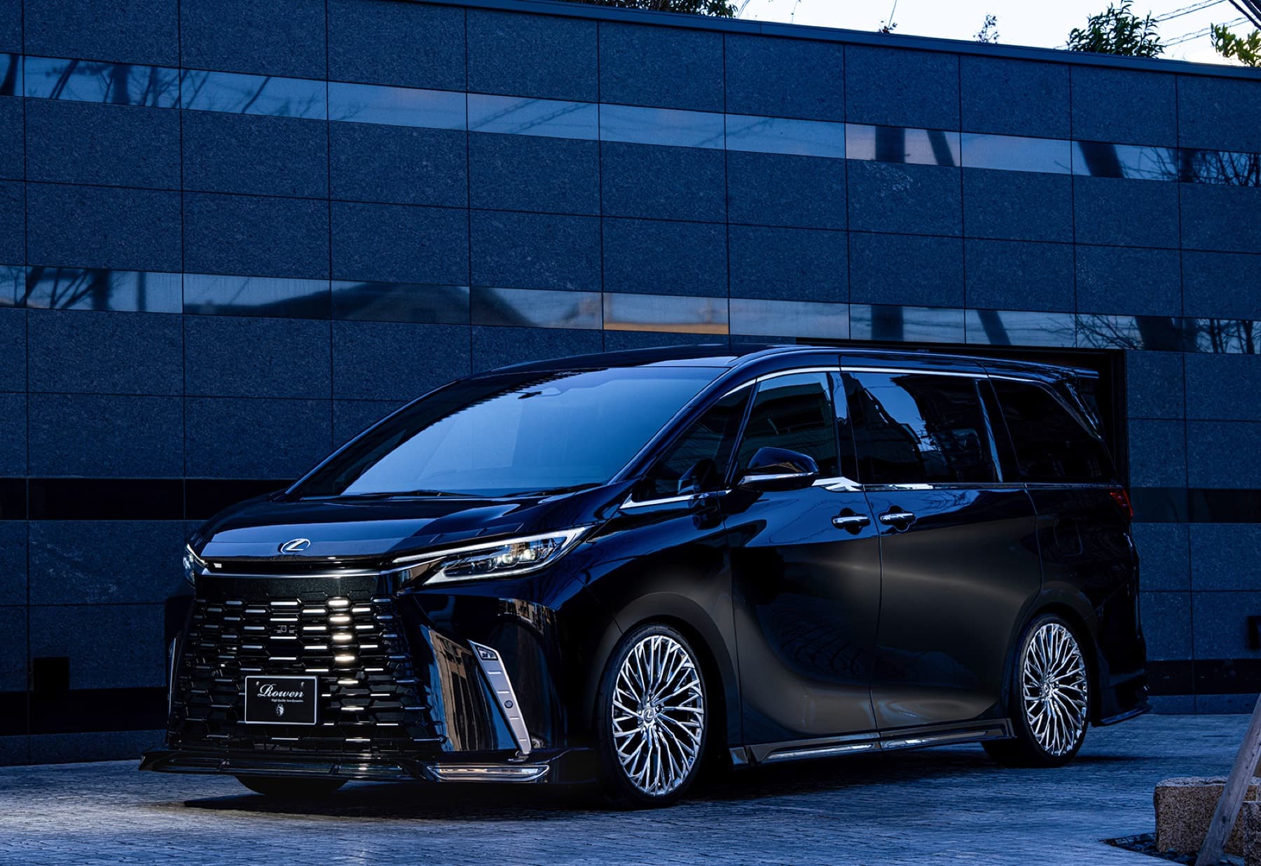 Lexus LM コンプリートカー